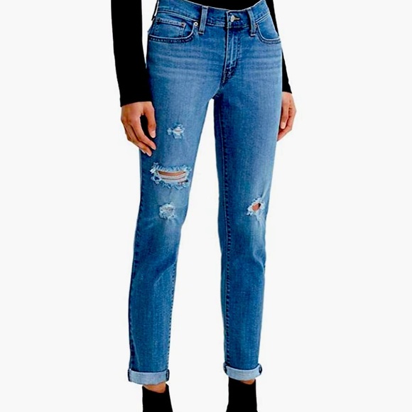 Levi’s Boyfriend Jeans - Picture 1 of 3